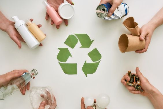 Réduire, Réutiliser, Recycler : Idées Créatives pour le Recyclage dans le Jardin