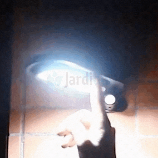 Luz de rua solar com sensor de movimento poderoso